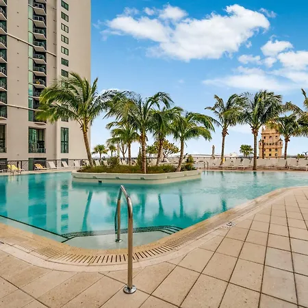 Lemon Drop - Modern Central & Full Amenities